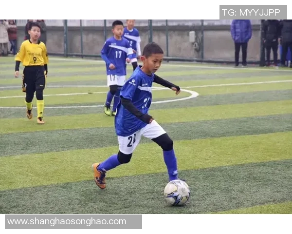 中国少儿足球球星成长之路与未来发展潜力全面观察