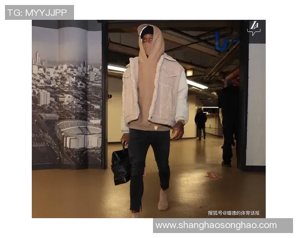 球星穿七分裤亮相赛场引发热议 谁是背后时尚风潮的领军人物