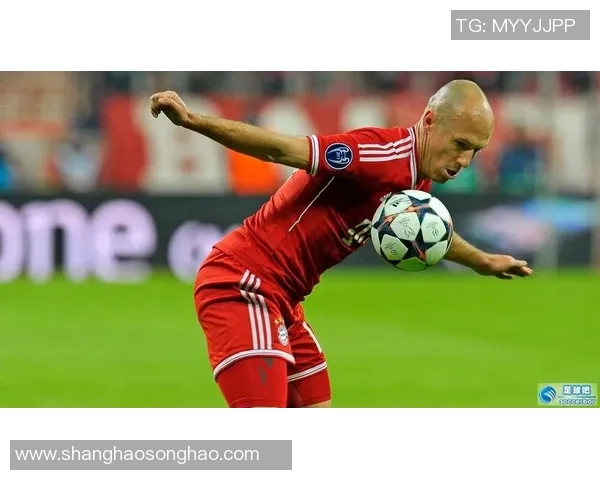 足球明星人品解析：从场上到场下他们的品格与行为展示