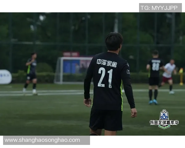 专访抖音入驻足球明星揭秘幕后故事 分享训练心得与个人生活